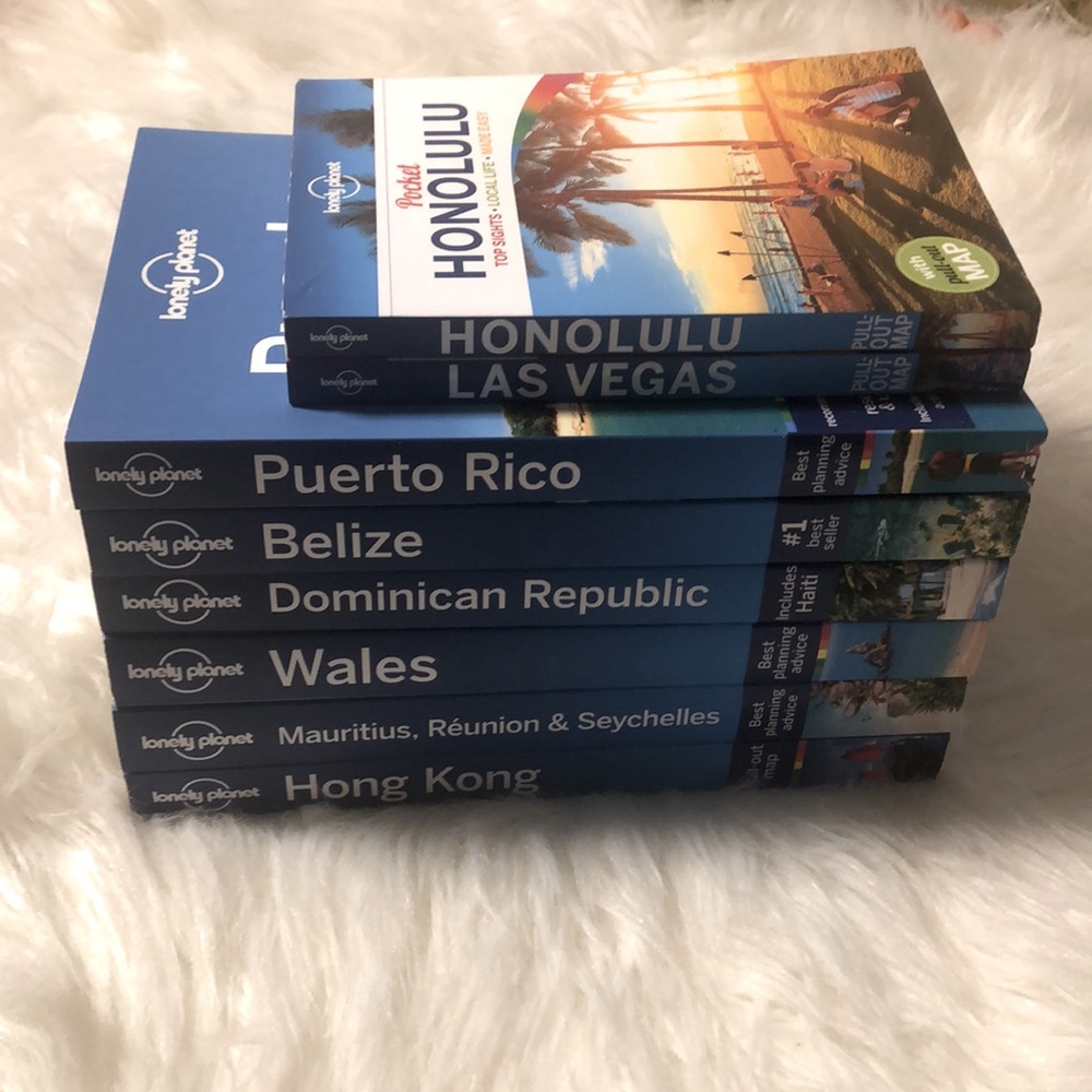 LONELY PLANET Lot of 8 travel books 📚